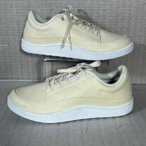 All Birds Plant Pacer Women's Sneaker Natural White/Blizzard Soles Size 9 (NWOT)